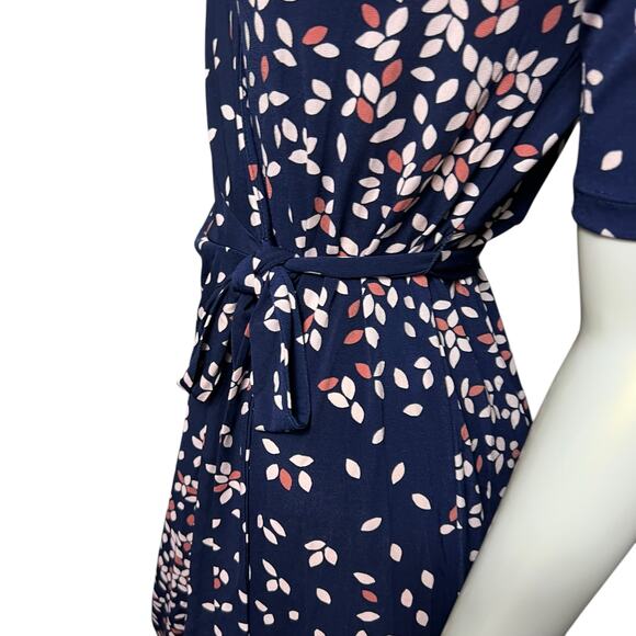 Motherhood Maternity Navy Leaf Print Wrap Dress Knee Length Belted Size Small - Picture 3 of 6